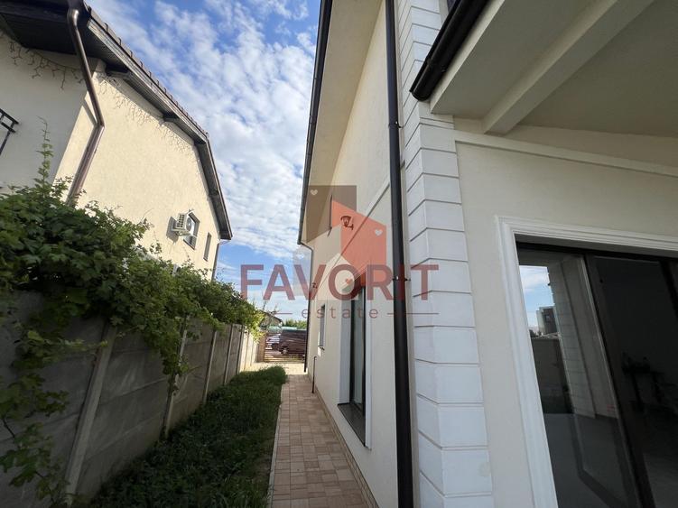 Duplex cu 5 camere cu Canalizare în Chișoda