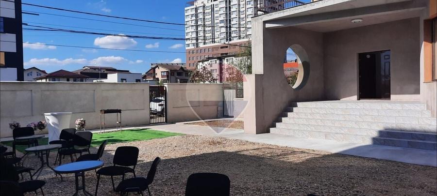 Casă individuală cu 12 camere cu Piscina în Fundeni
