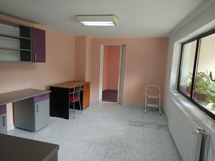 Casă cu 2 camere cu Teren 100 Mp în Fabric