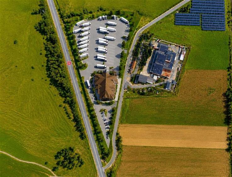 Teren agricol extravilan de 22500 mp, în Periferie