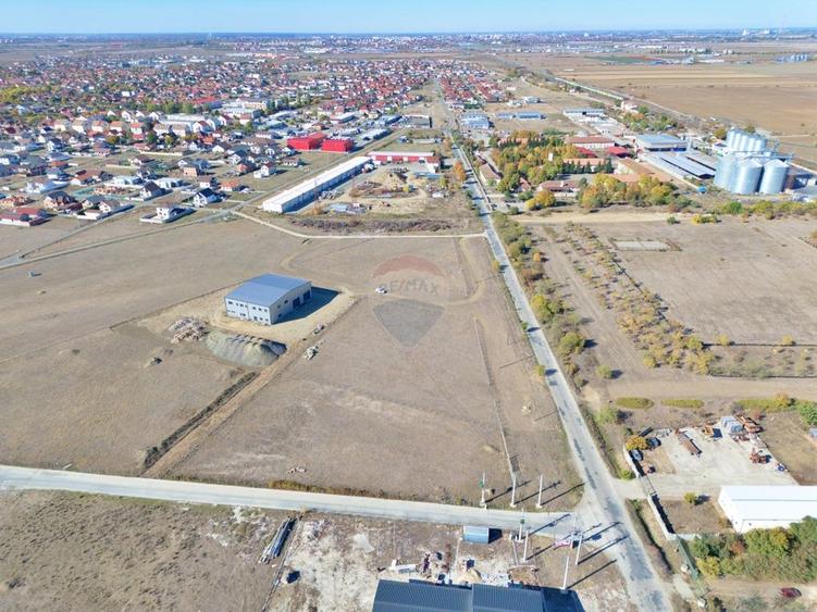 Teren Construcții intravilan de 4800 mp, în Vladimirescu