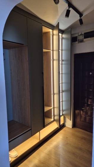 Apartament cu 3 camere semidecomandat, mobilat în Colentina