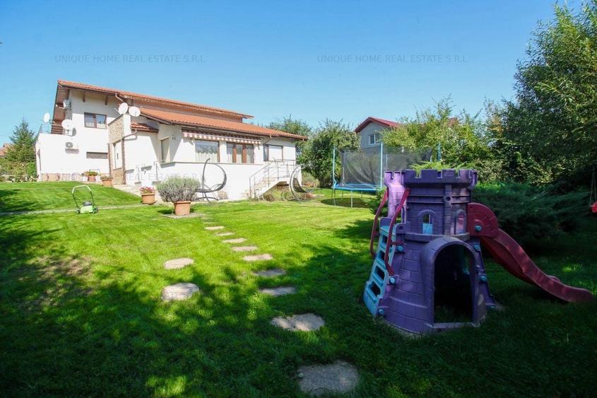 Casă cu 5 camere cu Canalizare în Tâncăbești