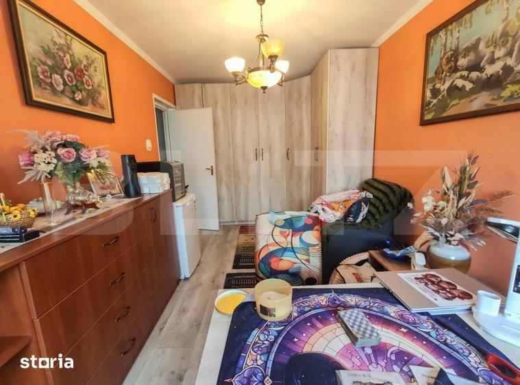Apartament cu 4 camere decomandat în Soarelui