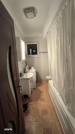 Apartament cu 2 camere decomandat în Urdari