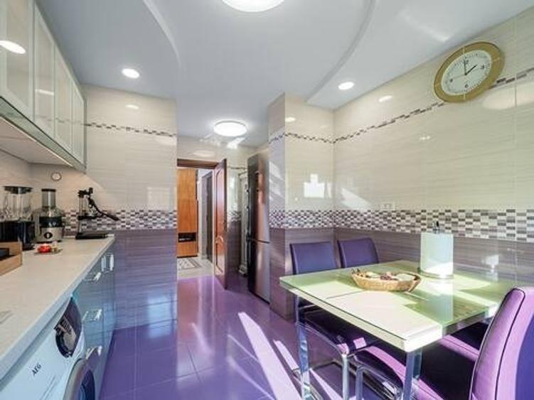 Apartament cu 4 camere decomandat, mobilat în Unirii