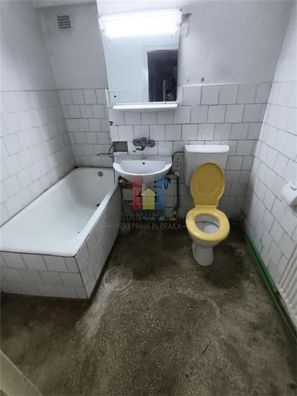 Apartament cu 4 camere decomandat în Călărași