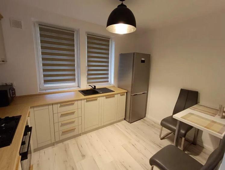 Apartament cu 2 camere decomandat, mobilat în Unirii