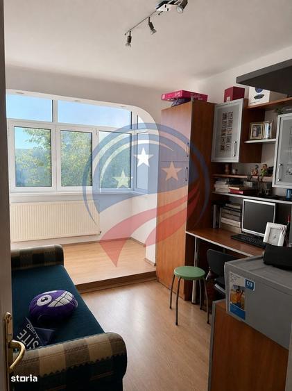 Apartament cu 4 camere în Central