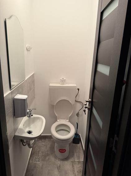 Vand apartament cu 3 camere,etj 2, Splaiul Sebesului - 5