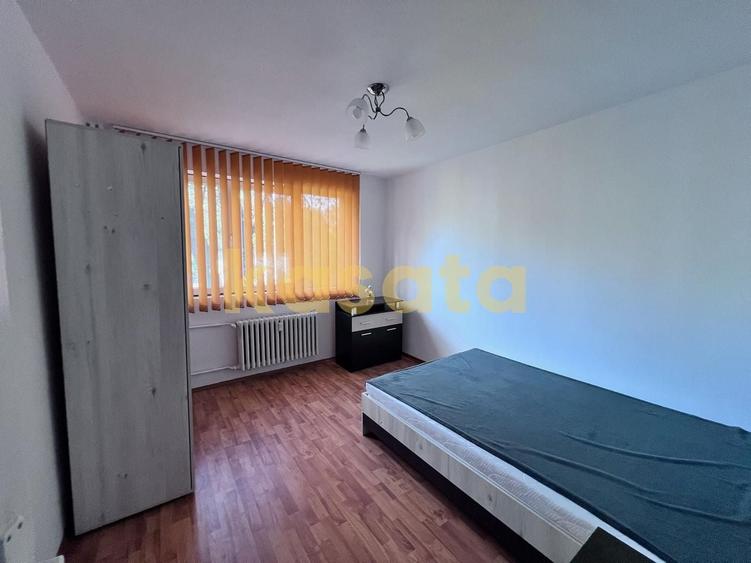 Apartament cu 3 camere semidecomandat, mobilat în Crângași