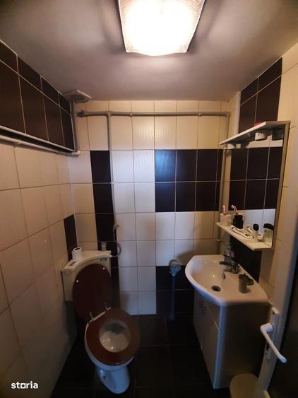 Spațiu comercial, de 80 mp, în Central