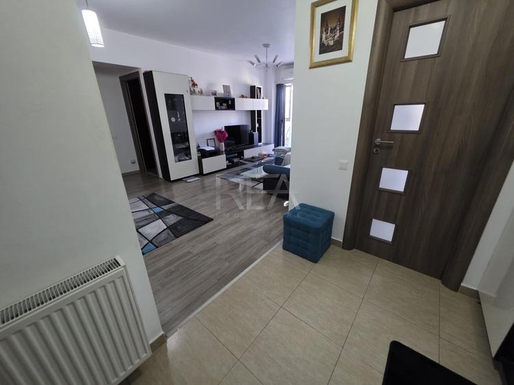 Apartament cu 2 camere semidecomandat, mobilat în 13 Septembrie