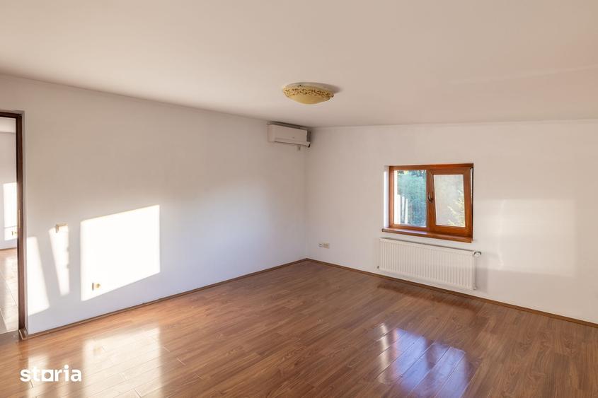 Casă cu 5 camere cu Teren 1163 Mp în Cornetu