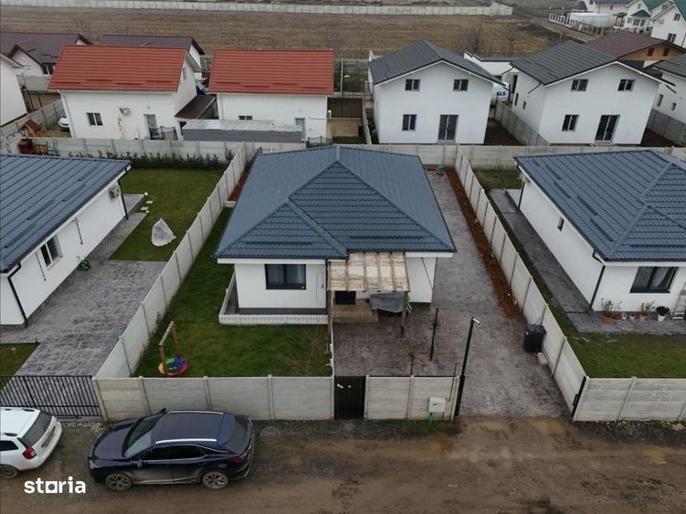 Casă cu 3 camere cu Piscina în Vârteju