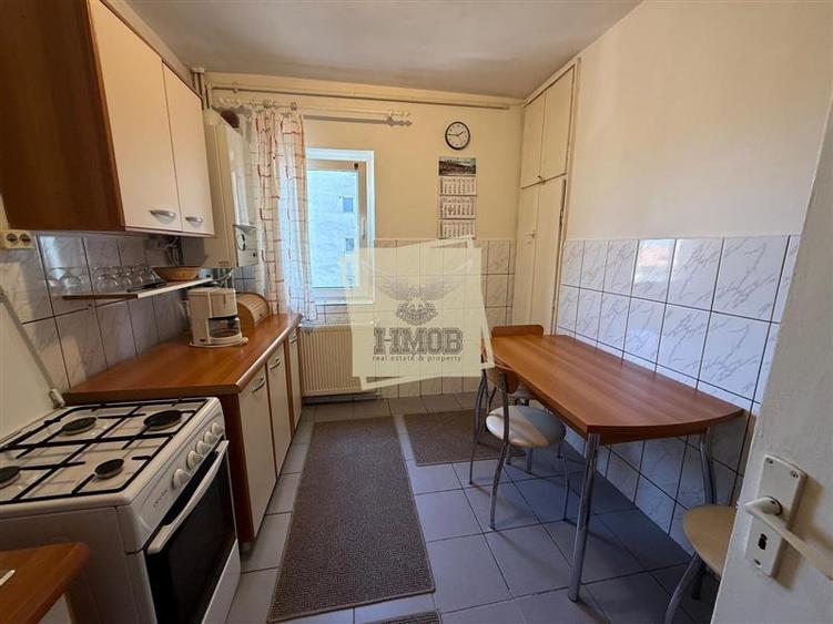 Apartament cu 3 camere decomandat, mobilat în Terezian