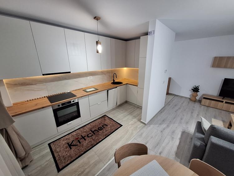 Apartament cu 2 camere decomandat, mobilat în Aradului