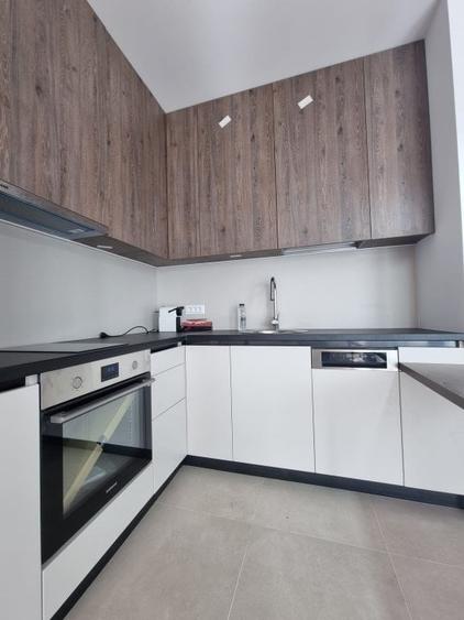 Apartament cu 2 camere semidecomandat, mobilat în Timpuri Noi