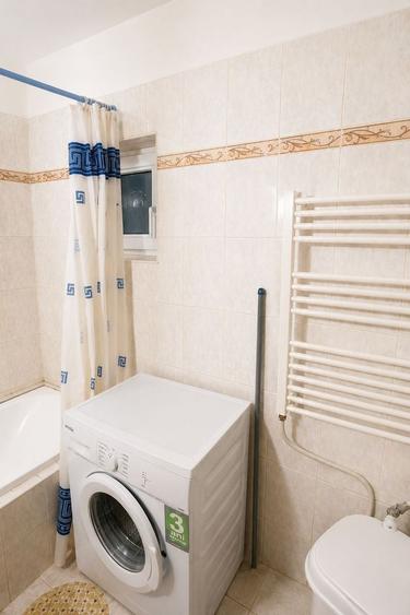 Apartament cu 2 camere decomandat, mobilat în Complex Studențesc