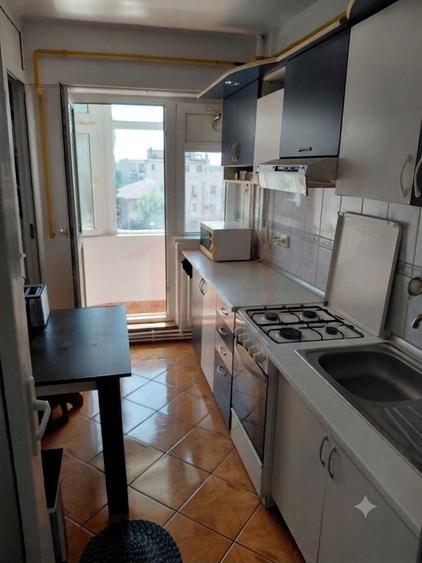 Garsonieră decomandată în Central
