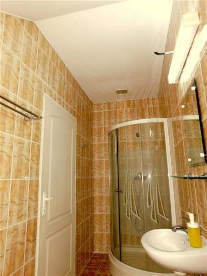 Hotel/Pensiune, de 700 mp, în Ditrău