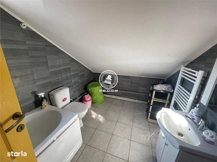 Casă cu 4 camere în Vânători