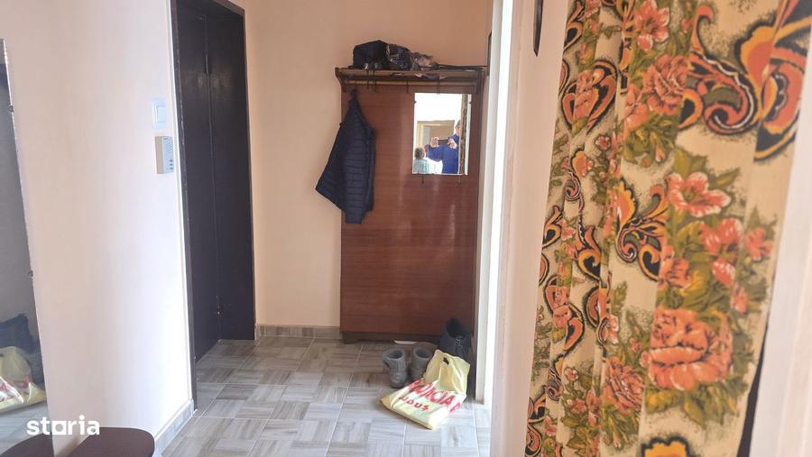 Apartament cu 2 camere în Piața Centrală