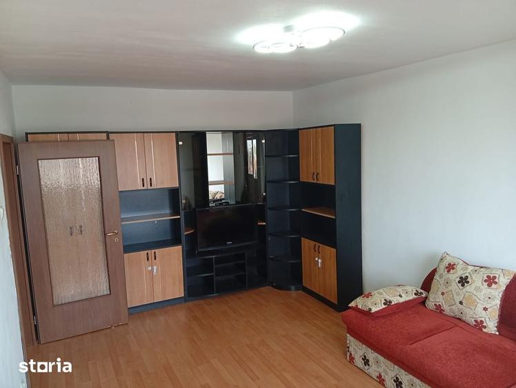 Apartament cu 2 camere decomandat în Intim