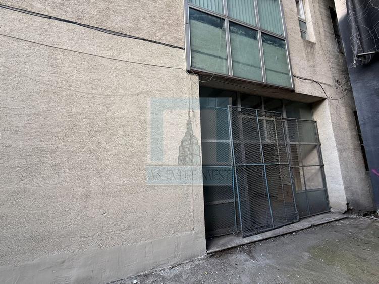 Spațiu comercial, de 100 mp, în Centrul Civic