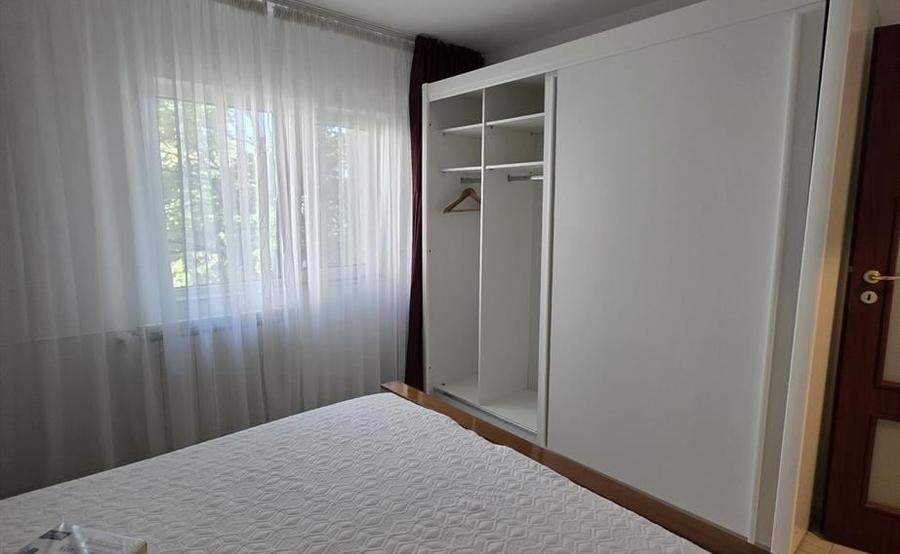 Apartament cu 2 camere decomandat în Băneasa