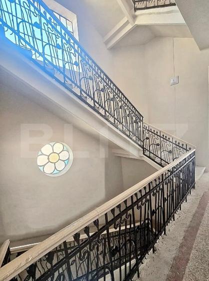 Apartament cu 4 camere semidecomandat, mobilat în Ultracentral