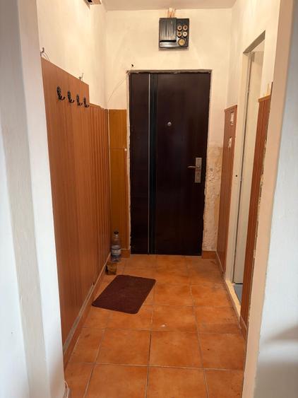 Apartament cu 2 camere semidecomandat în Micro 14