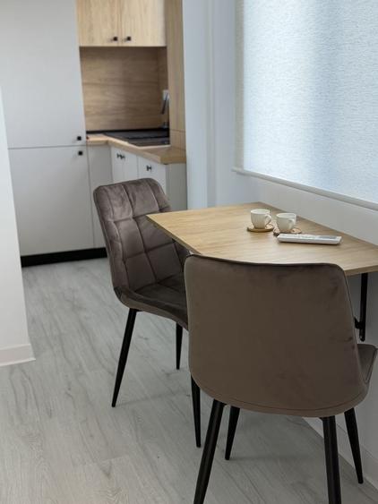 Proprietar inchiriez apartament 2 camere loc de parcare central Otopeni - 2
