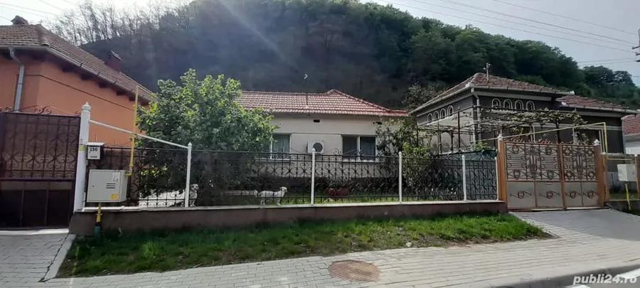 Casă cu 6 camere în Cugir