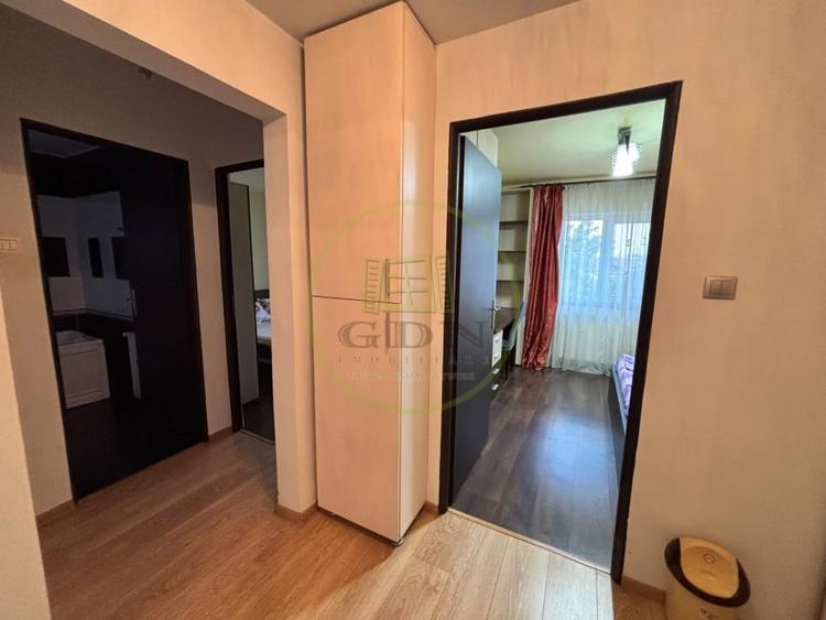 Apartament cu 3 camere decomandat, mobilat în 1 Mai