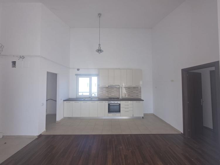 Apartament cu 2 camere decomandat în Băneasa