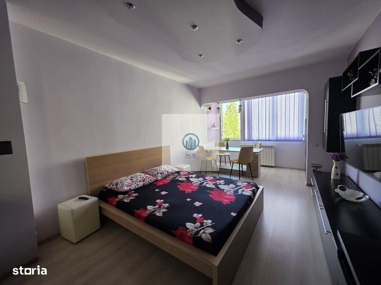 Apartament cu 3 camere decomandat în Deve