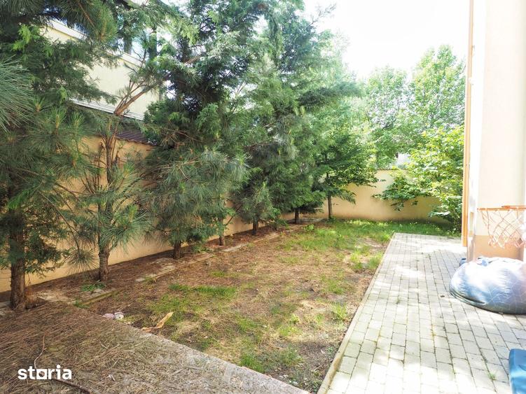 Casă cu 7 camere cu Teren 400 Mp în Băneasa