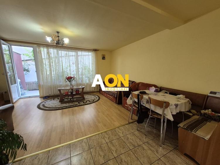 Duplex cu 3 camere cu Canalizare în Central
