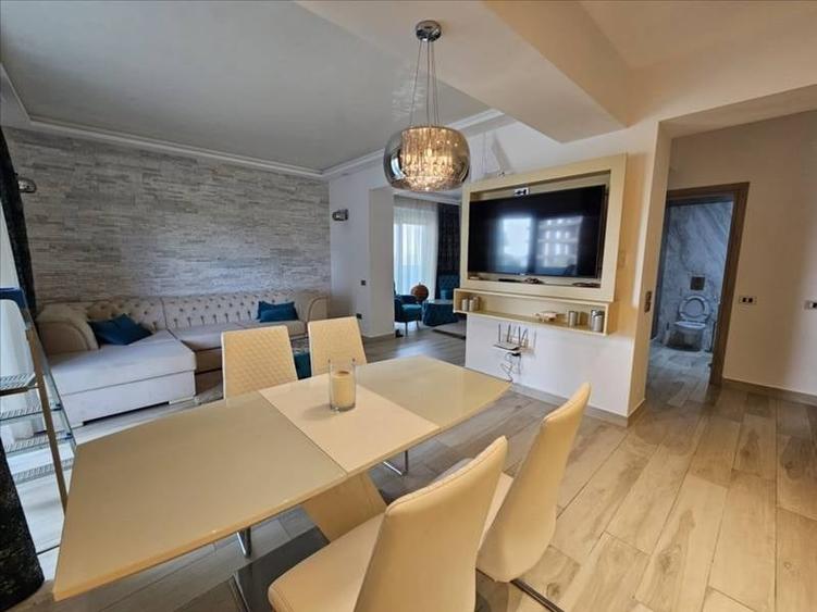 Apartament cu 2 camere decomandat, mobilat în Exterior Nord