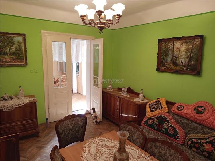 Casă cu Teren 1439 Mp în Ciclova Română
