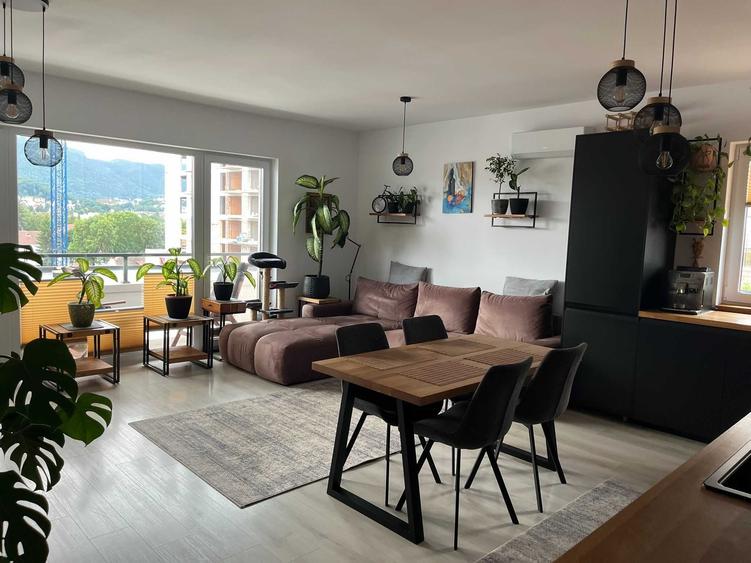 Apartament cu 2 camere decomandat în Sud