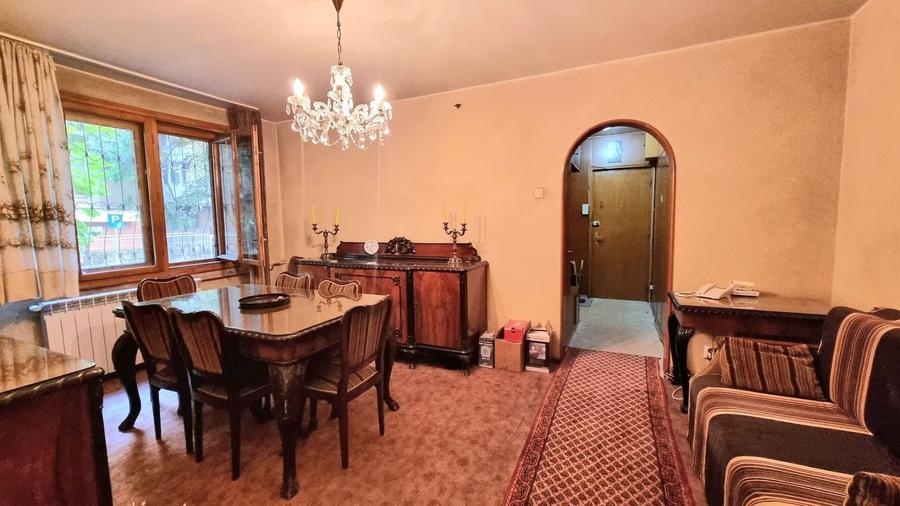 Apartament cu 3 camere decomandat în Tineretului