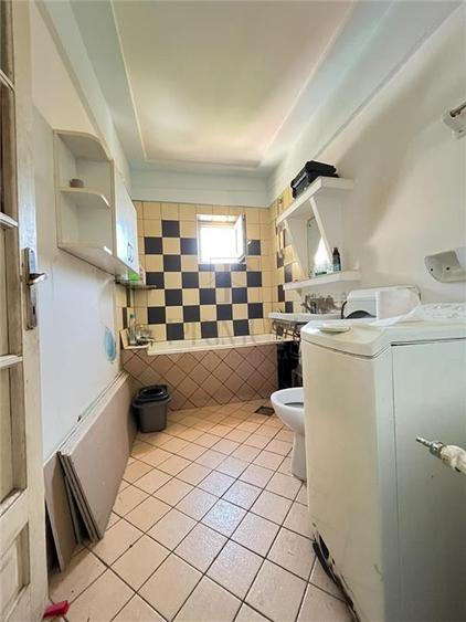 Apartament cu 2 camere semidecomandat în Dâmbovița