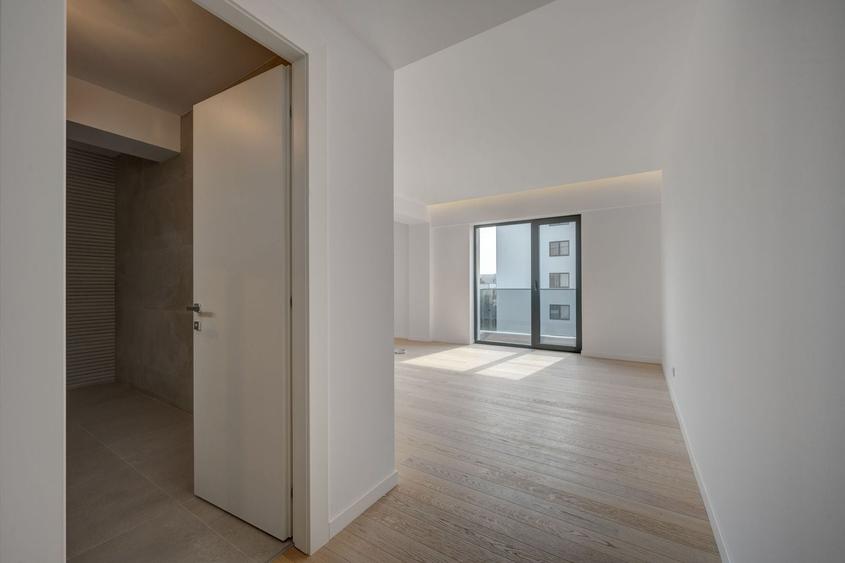 Apartament cu 4 camere decomandat în Nord