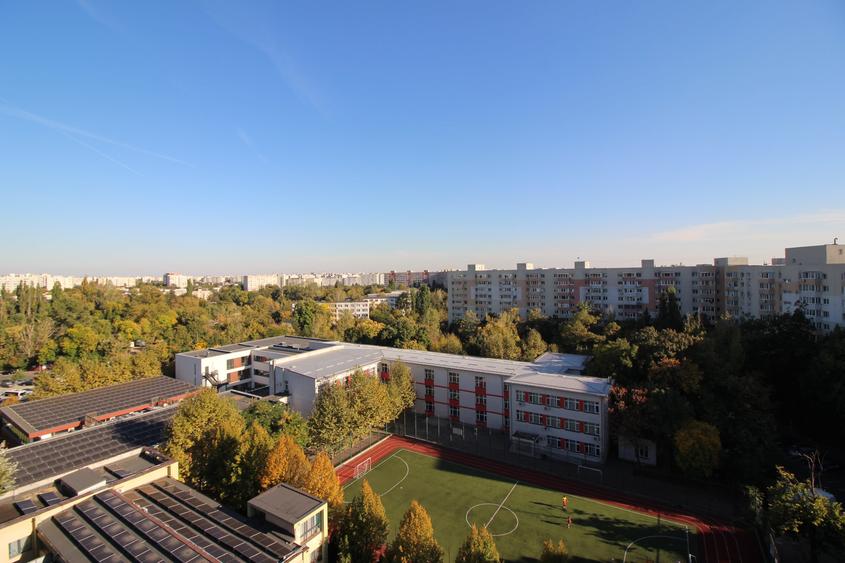 Garsonieră în Titan