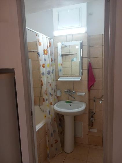 Garsonieră decomandată în Popoveni