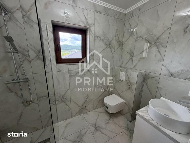 Casă cu 4 camere cu Teren 470 Mp în Micești