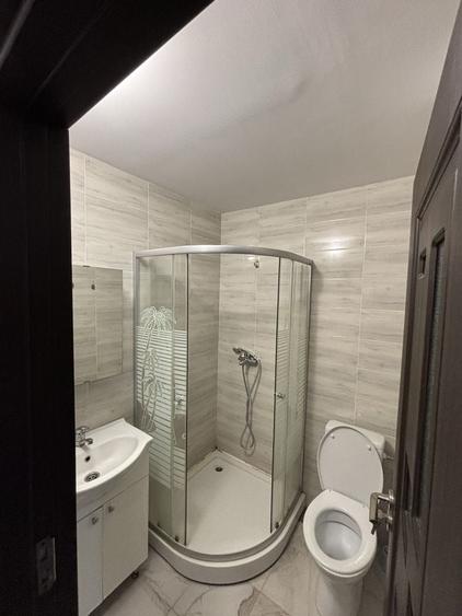 Garsonieră decomandată în Central