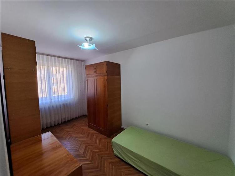 Apartament cu 3 camere decomandat, mobilat în Gheorgheni